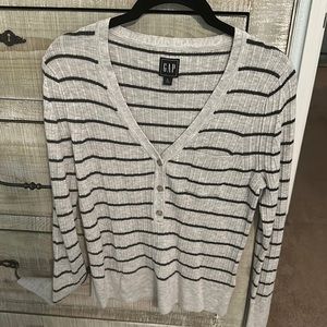 New GAP striped sweater with a cute pocket